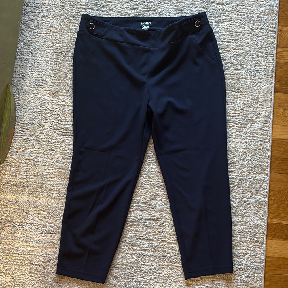 Soho navy Ankle & Cropped Pants
